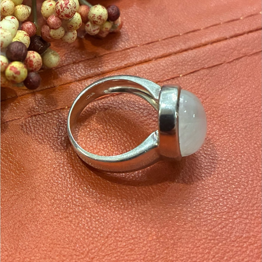 Sharp Moonstone Large Oval Shaped Ring Bezel Set.… - image 5